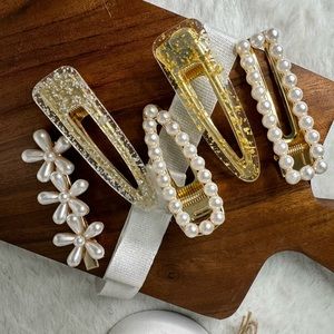 Hair clips. Set of 5